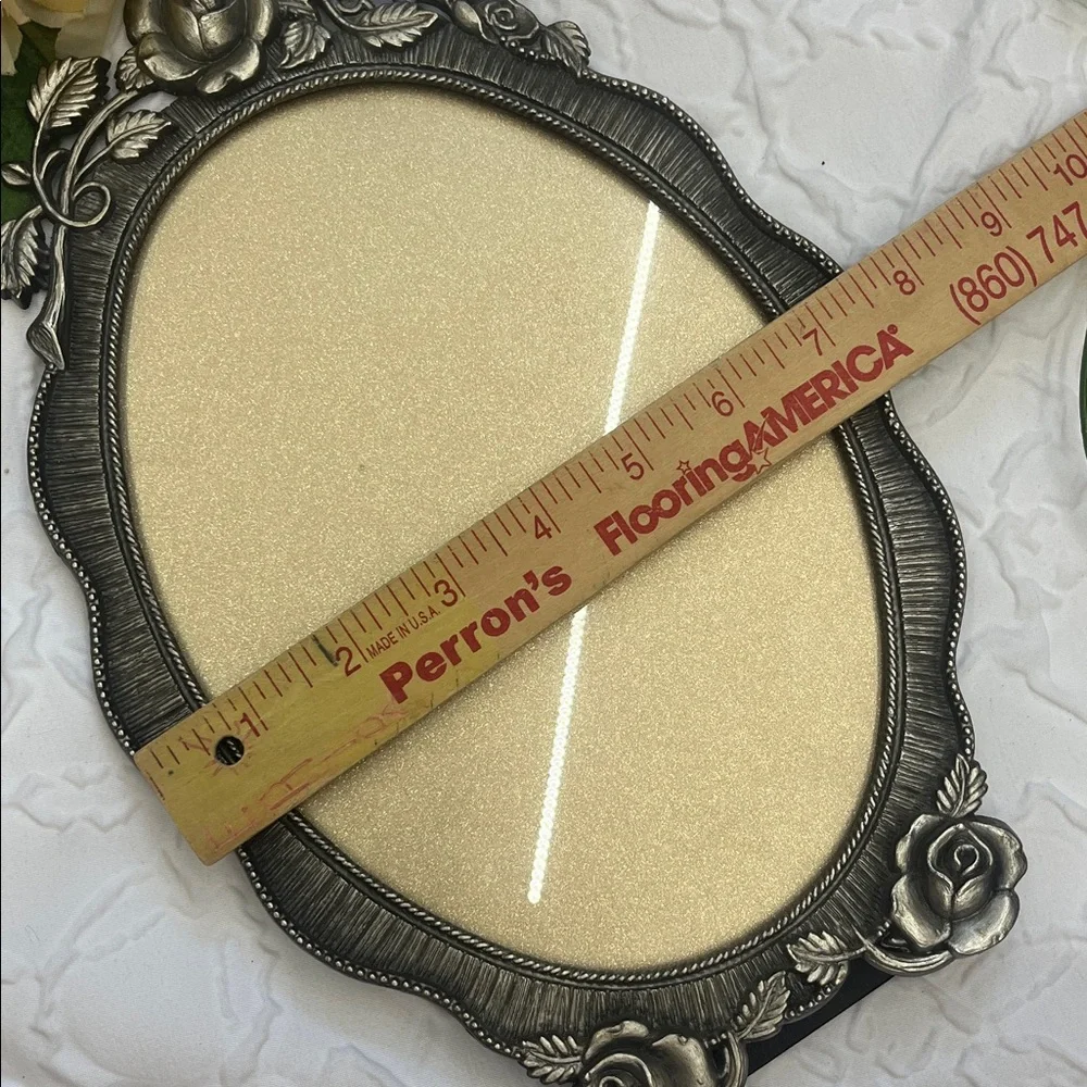 Vintage Silver Rose Oval Picture Frame